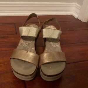 OTBT Gold Wedges